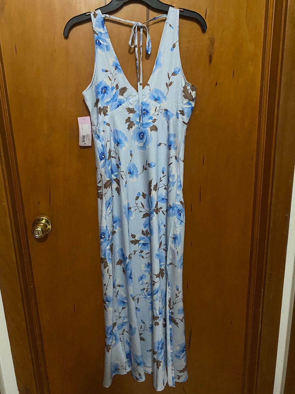 NWT- Satin Light Blue Floral Maxi Dress with Blue & Brown Bloom Print - Picture 6 of 7